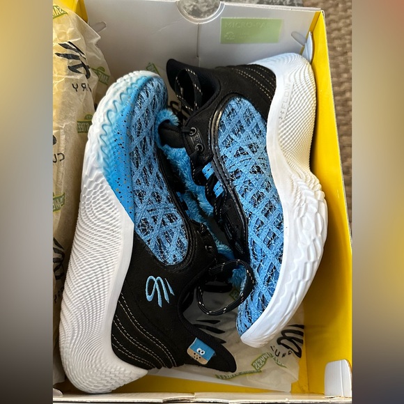 Under Armour GS CURRY 9 size 5Y - Picture 1 of 6